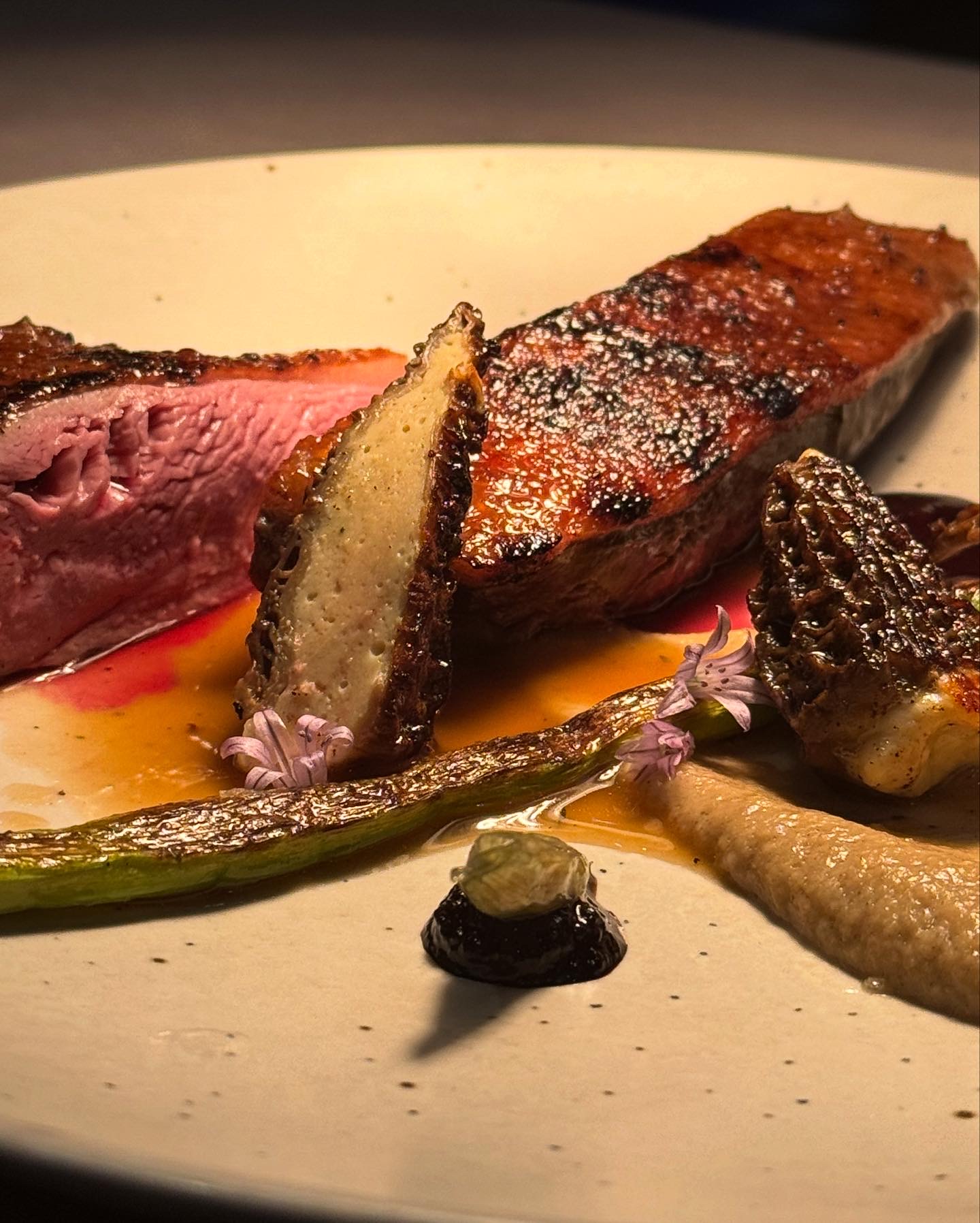 Le canette au barbecue et ses morilles